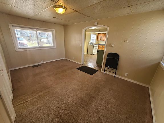 2nd image of 217 E Fairview Ave