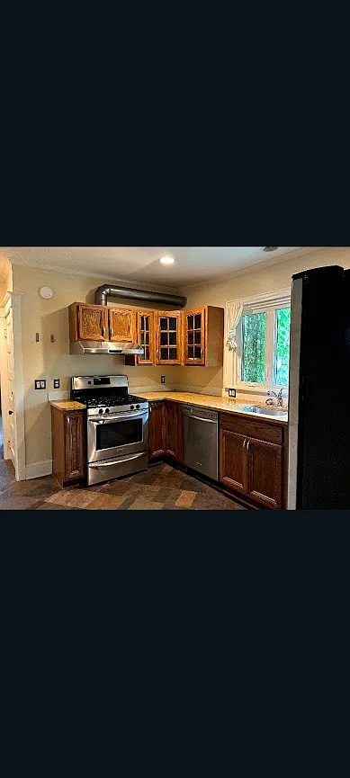 1 bed, $2,300 — Photo 3