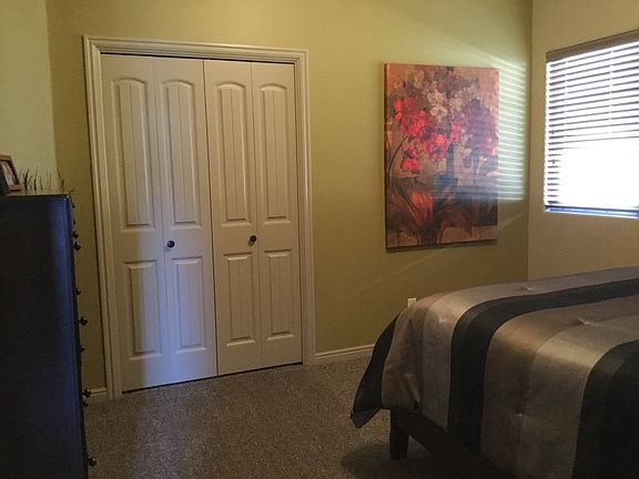 Good size 2nd bedroom