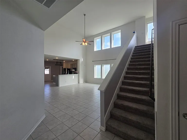 7318 Parkview Dr — Photo 5