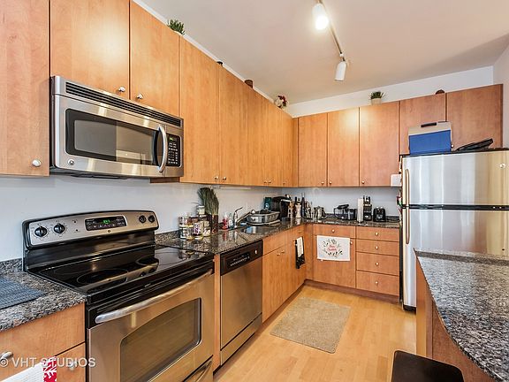4th image of 565 W Quincy St Unit 1514