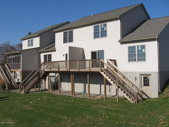 3rd image of 9 Wetzel Dr