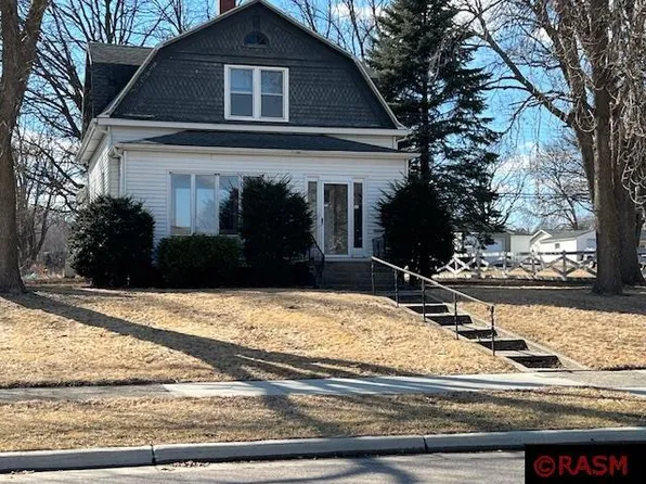 622 S Front St, New Ulm, MN 56073