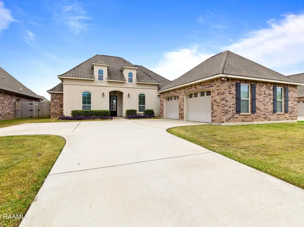 207 Meadowland Dr, Lafayette, LA 70506