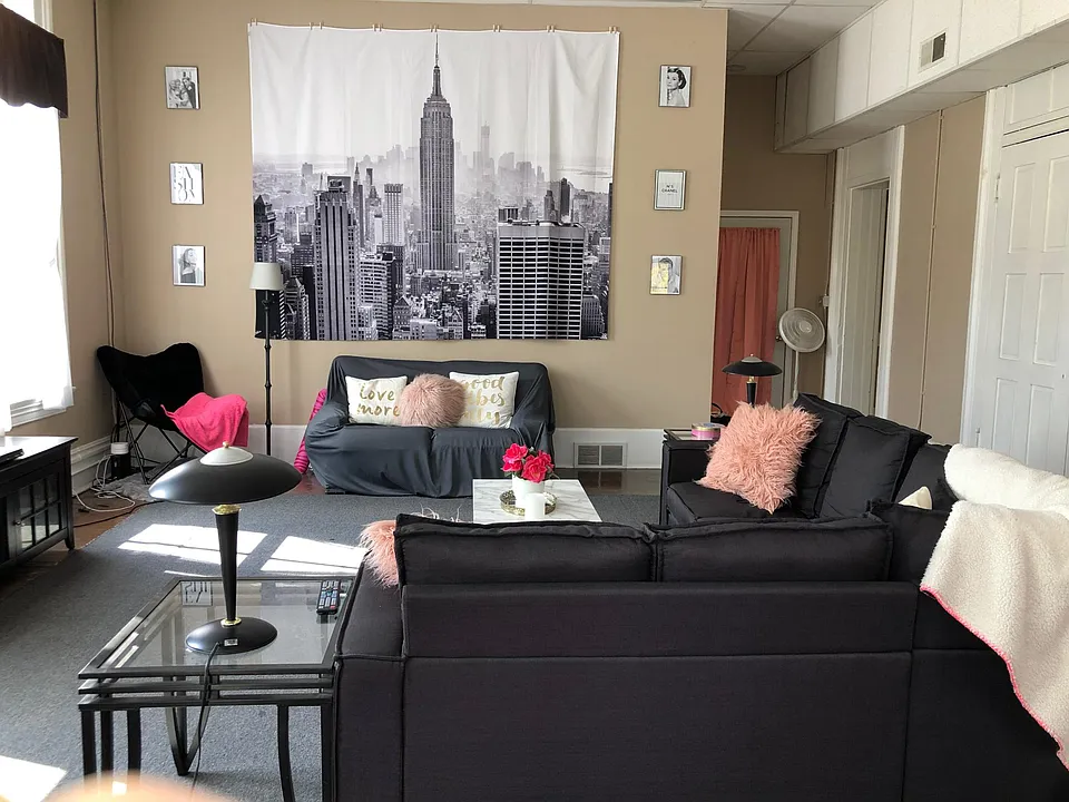 16 N Park Row #5
