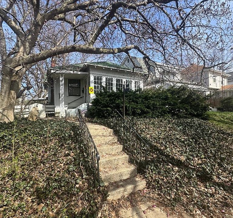 1st image of 760 Greenlawn Ave