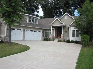 2964 16th Street Ct, East Moline, IL 61244