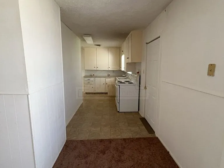 805 N 2nd St — Photo 5