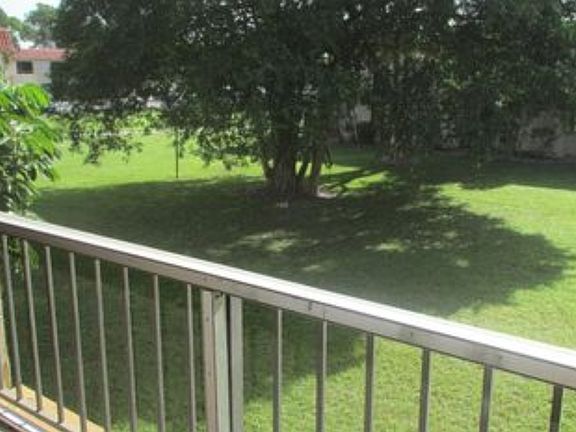 5th image of 6100 Forest Hill Blvd