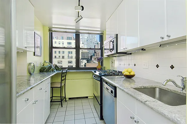 Sold by Corcoran | media 3