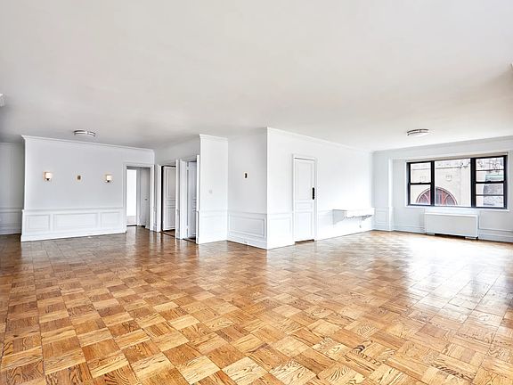 5th image of 150 E 69th St APT 12E