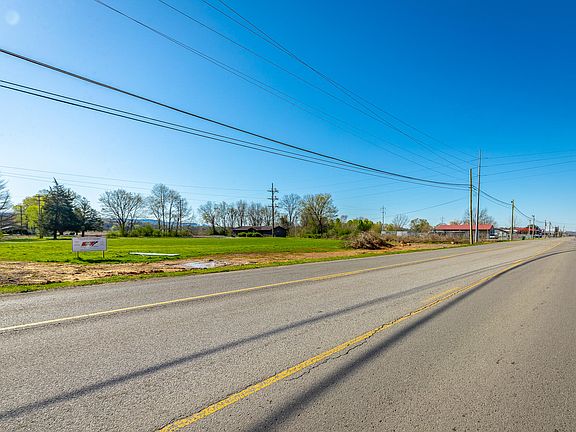 3rd image of Smith Ln #2