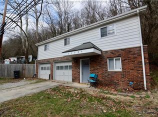 11389 Coal River Rd, Saint Albans, WV 25177