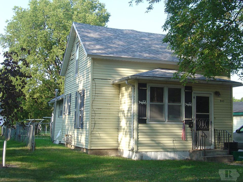 2nd image of 943 Walnut St