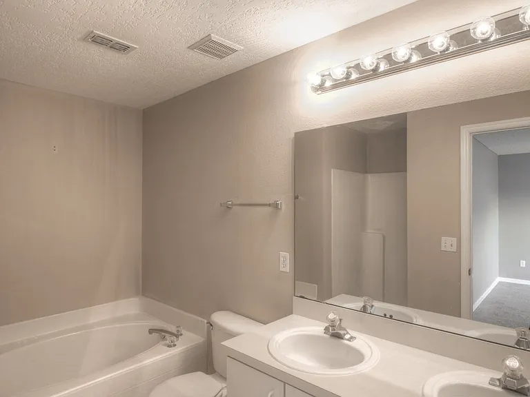 12916 Los Alamitos Court — Photo 13