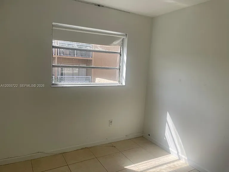 3522 NE 171st St #206 — Photo 22
