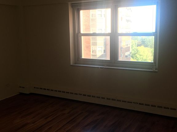 5th image of 4960 N Marine Dr APT 920