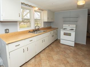 9240 Jericho Rd APT C, Bridgman, MI 49106