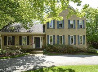 6112 Tuckerman Ln, Rockville, MD 20852