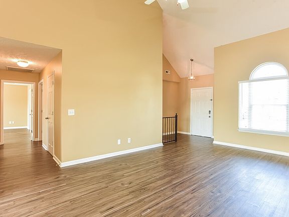 5th image of 1108 Harmony Ln