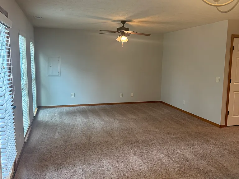 5721 Brendon Ln — Photo 4