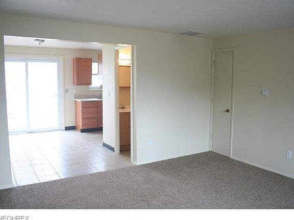 5th image of 3960 W Erie Ave