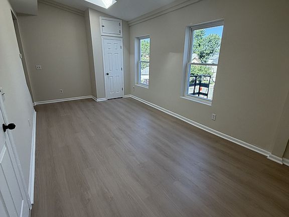 2nd image of 9 Hobart Pl APT 6