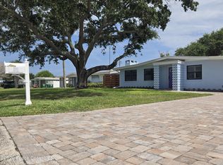 550 Capri Rd, Cocoa Beach, FL 32931