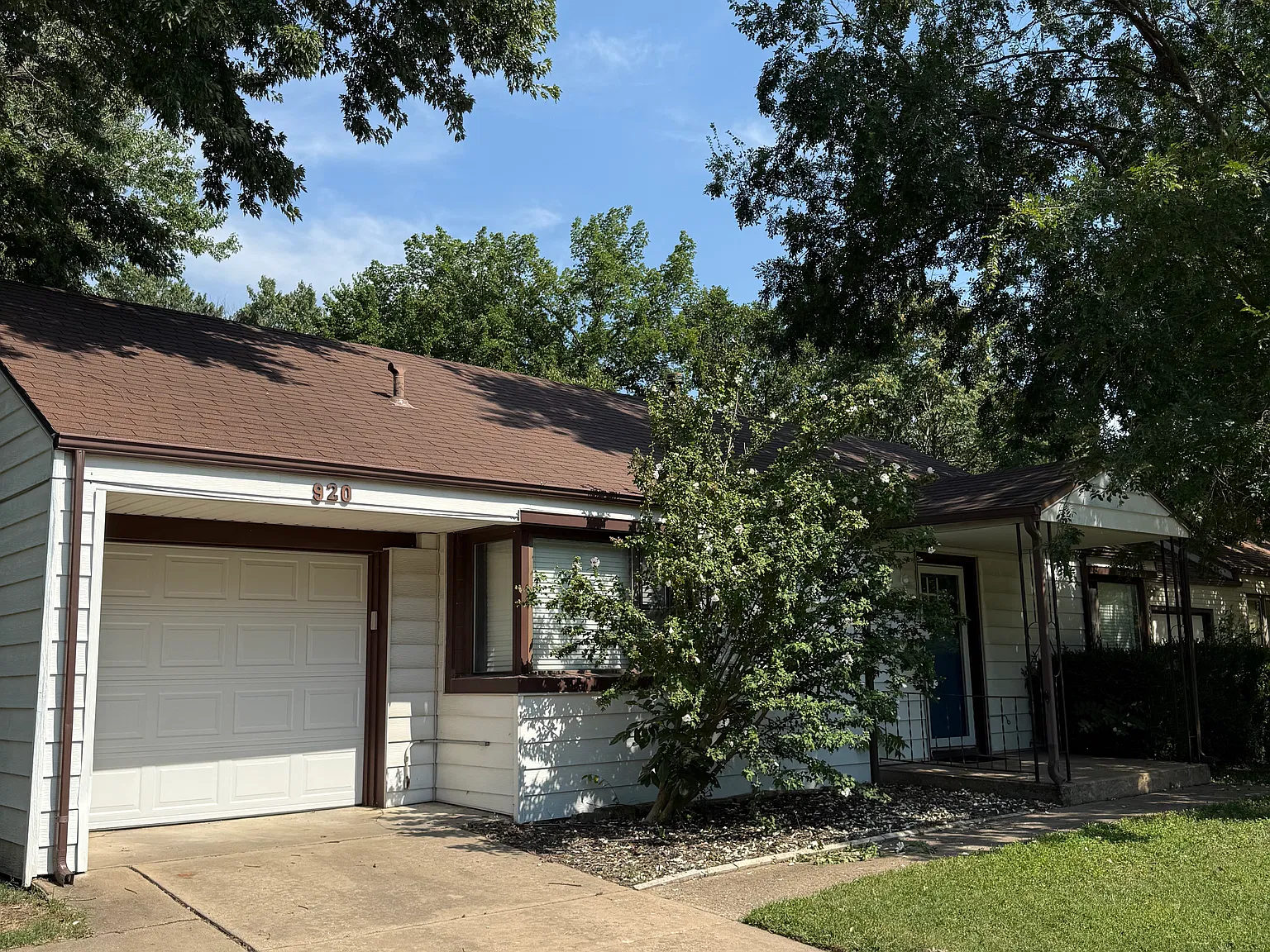 2 bed, 972 sqft, $1,100 — Photo 4