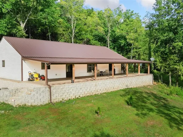 7688 Navajo Dr, Harrison, AR 72601