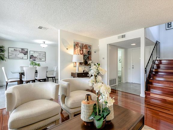 4th image of 137 Sierra Mesa Dr
