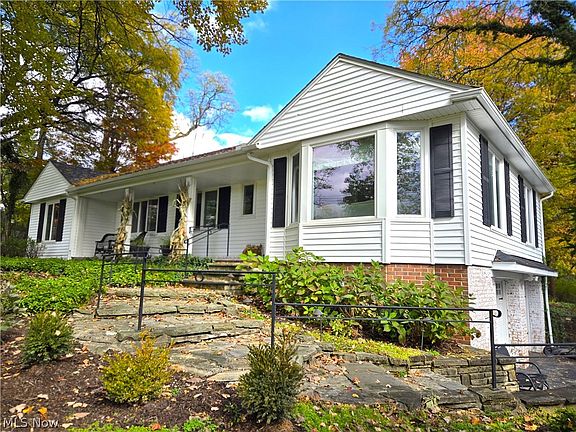 2nd image of 4639 Brainard Rd