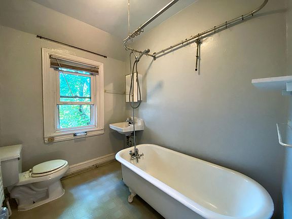 5th image of 1011 S 47th St #1F