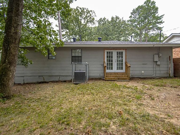 4900 Trinity Dr — Photo 29