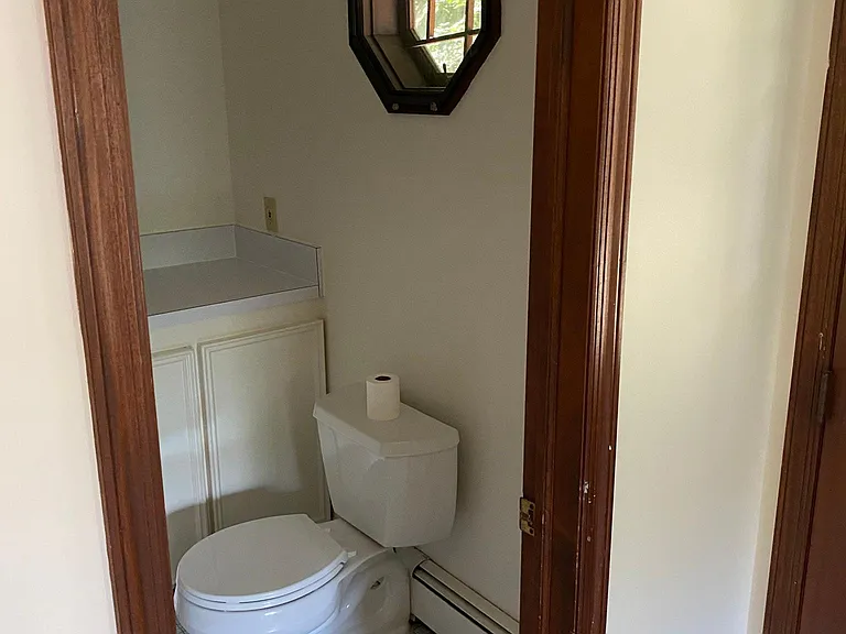115 James St — Photo 9