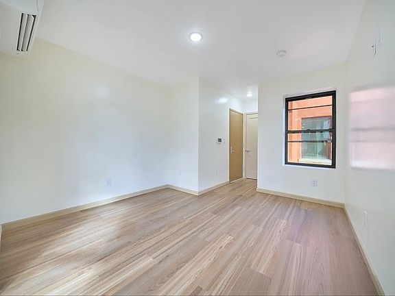 2nd image of 6 E 132nd St #5C