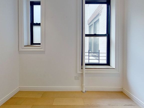5th image of 115 Henry St #7D