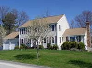 6 Hanifan Ln, Weymouth, MA 02189