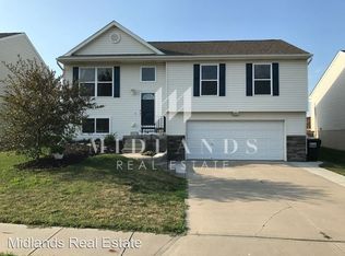 16144 Briar St, Omaha, NE 68136