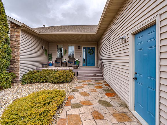 2nd image of 5626 Shoal Dr