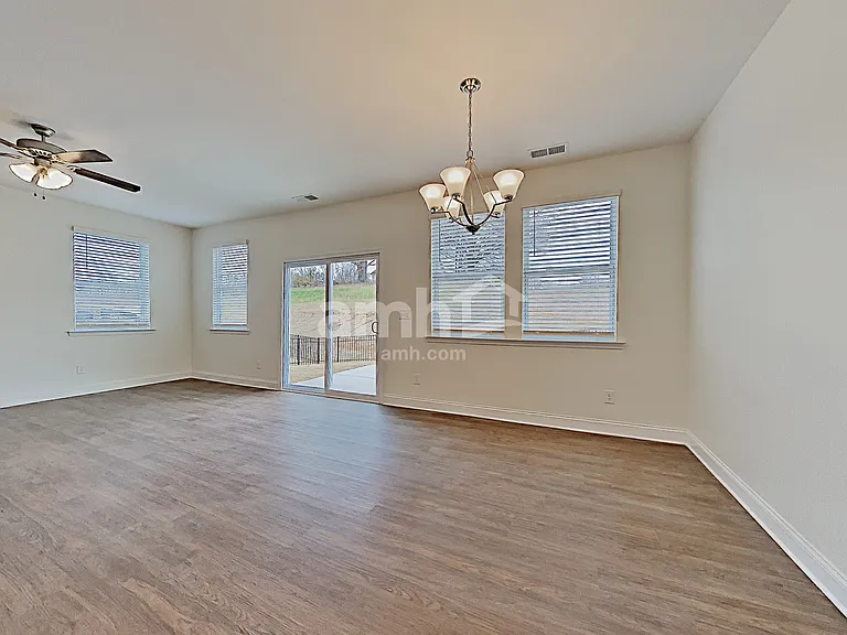 125 Hamilton Park Dr — Photo 8