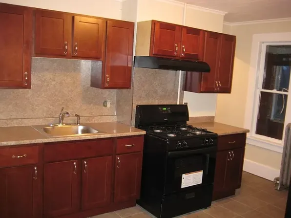 159 Bridge St #2, Northampton, MA 01060