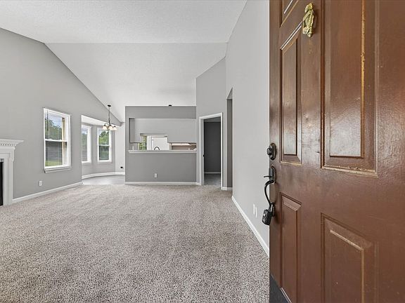 4th image of 91 Grassmire Dr