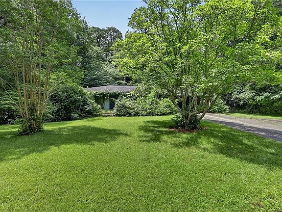 3rd image of 4451 Sims Ct