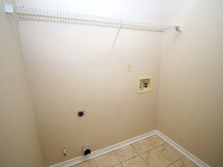 130 Wildflower Ln — Photo 14