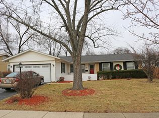 58 Brantwood Ave, Elk Grove Village, IL 60007