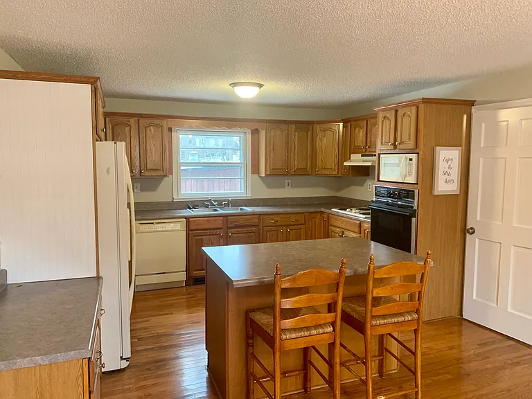 5879 Stanley Huff Rd — Photo 2