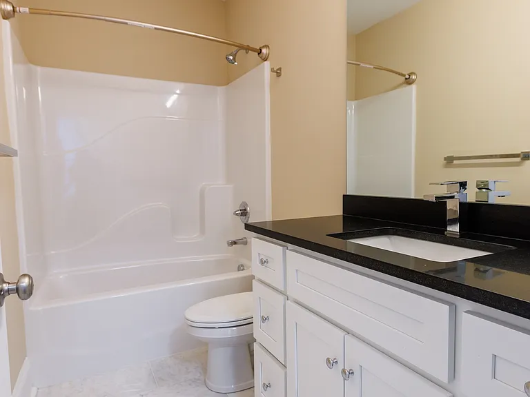 716 W Maxwell St #3 — Photo 15