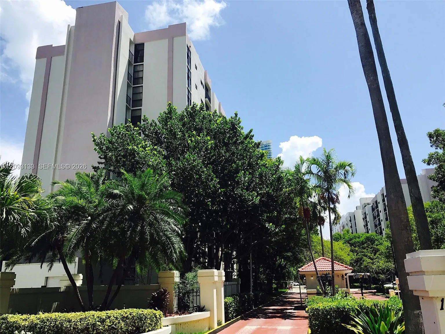 2 bed, 2.0 bath, $2,450 — Photo 3