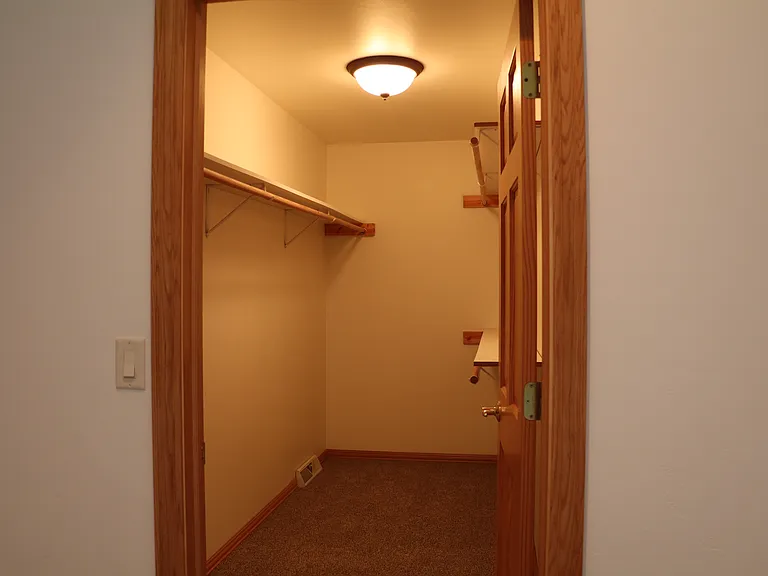 walk in closet